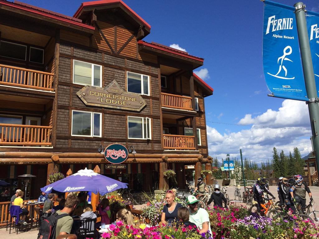 Cornerstone Lodge By Park Vacation Management Fernie Ngoại thất bức ảnh